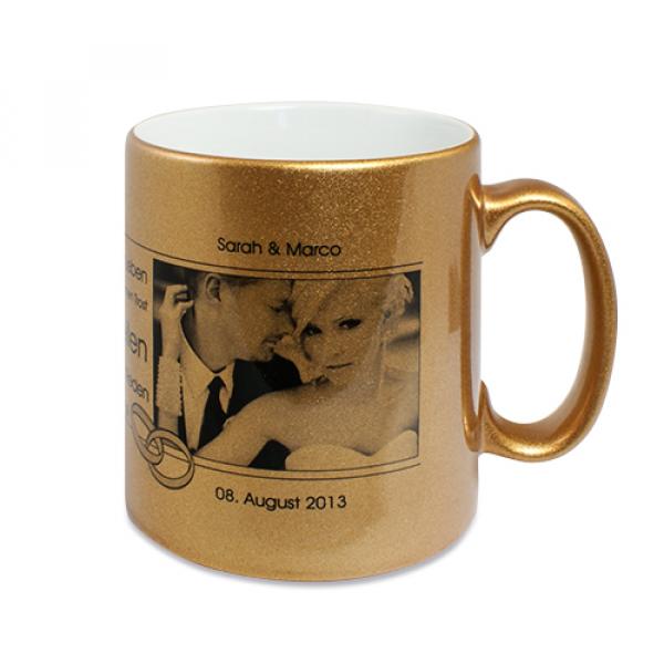 Glitzertasse im Metallic-Look mit Wunschdruck